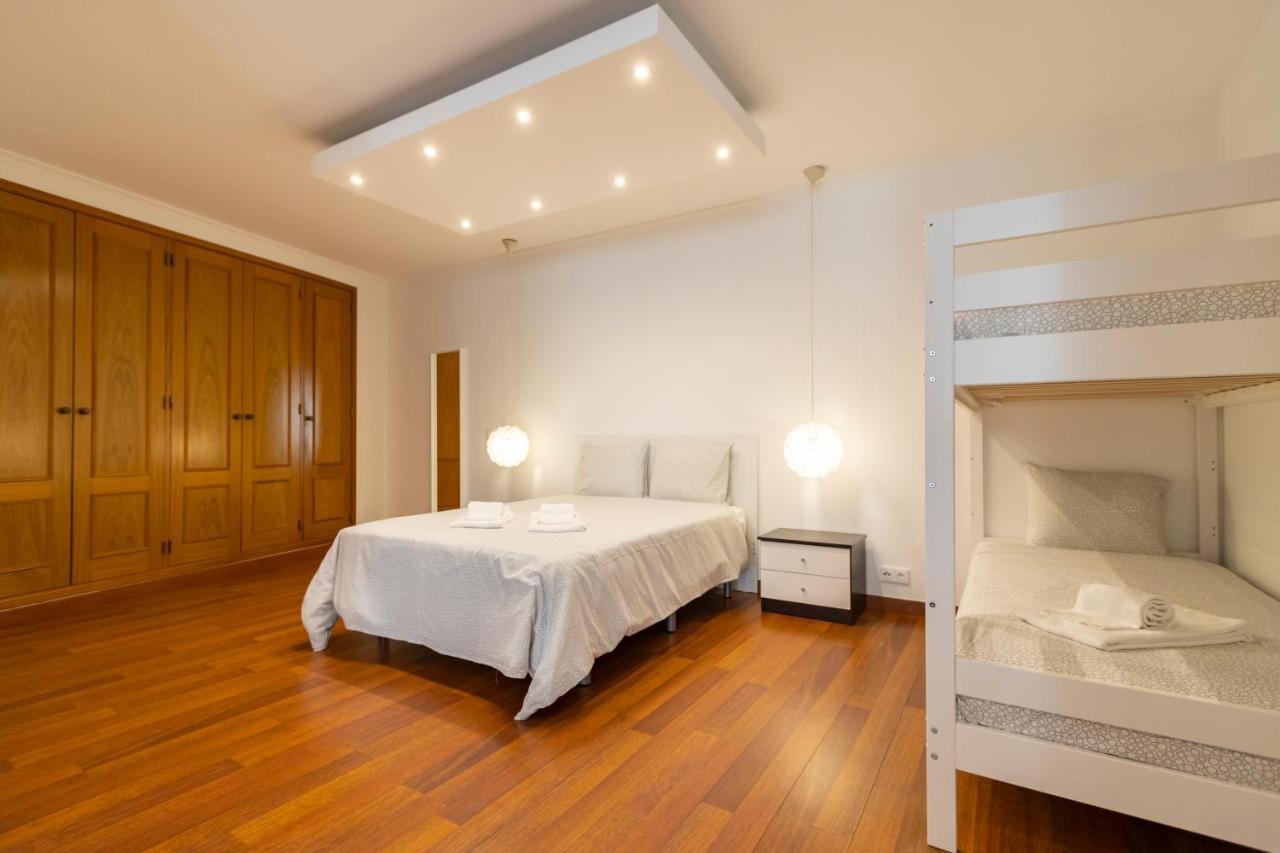 Spaceful Apartment In アルブフェイラ エクステリア 写真