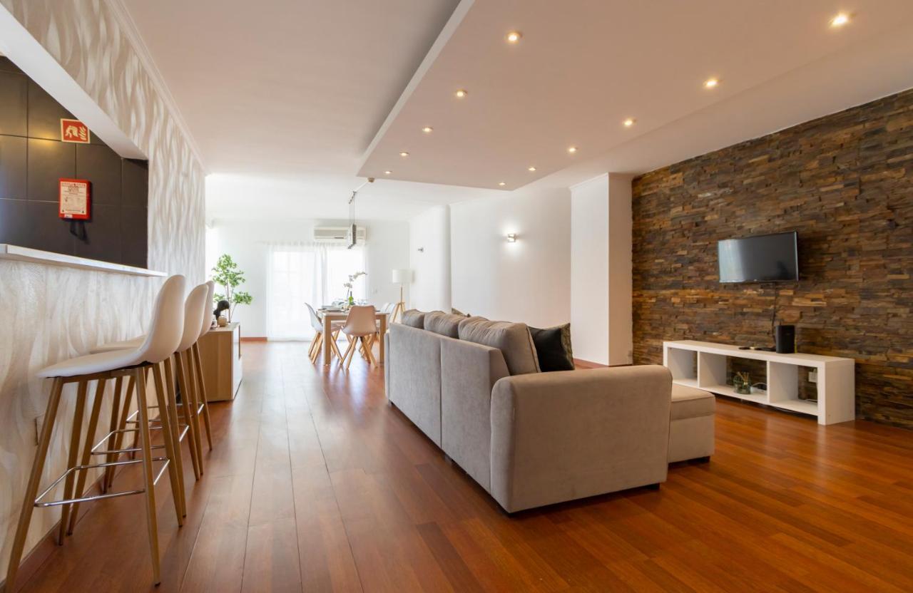 Spaceful Apartment In アルブフェイラ エクステリア 写真